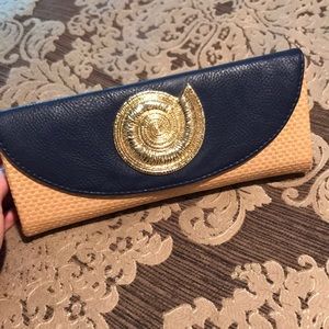 Mudpie Shell Clutch